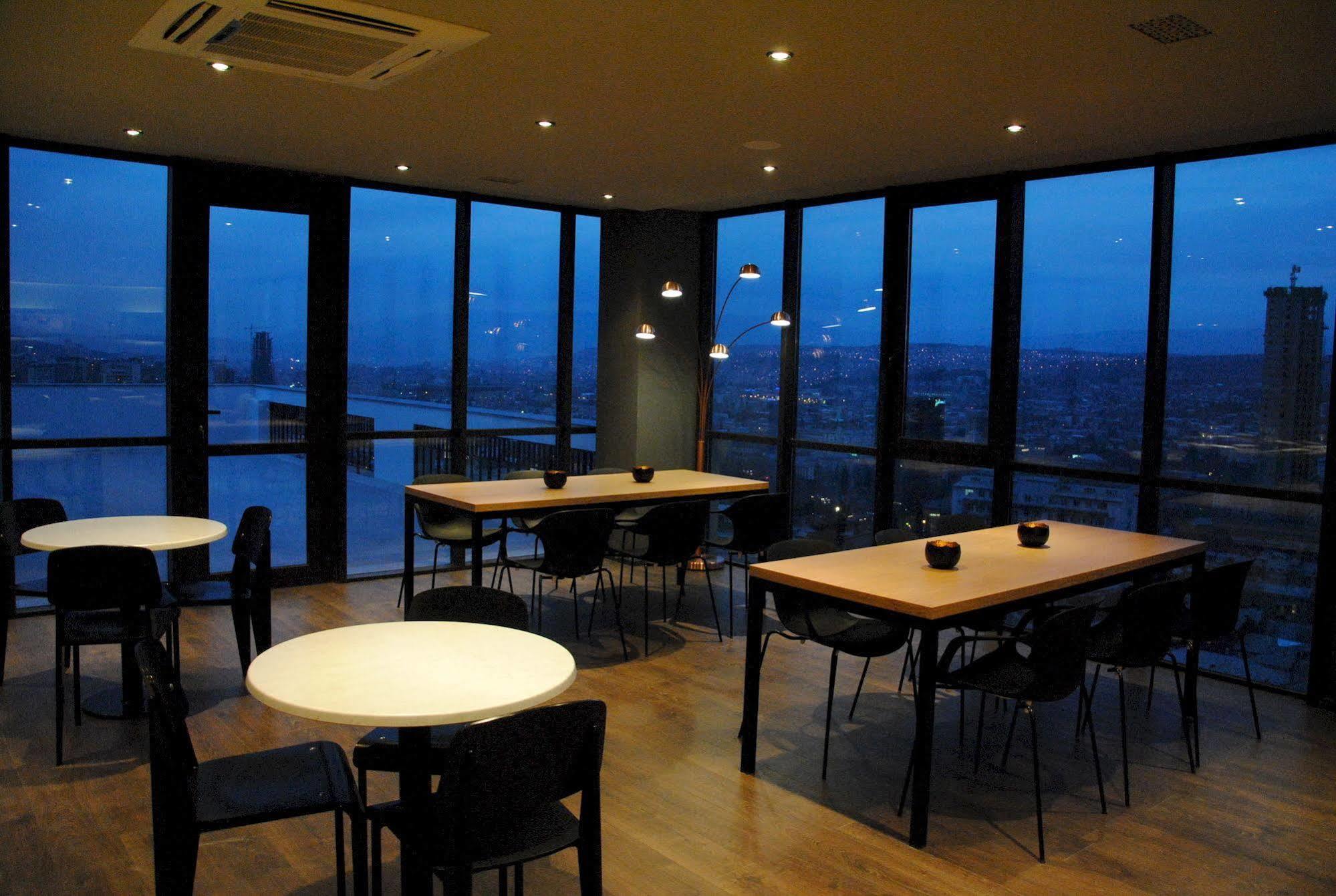 เดอะเทอร์เรซ บูติก โฮเทล Hotel Tbilisi ภายนอก รูปภาพ
