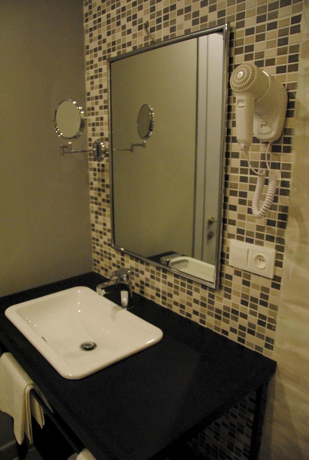 เดอะเทอร์เรซ บูติก โฮเทล Hotel Tbilisi ภายนอก รูปภาพ