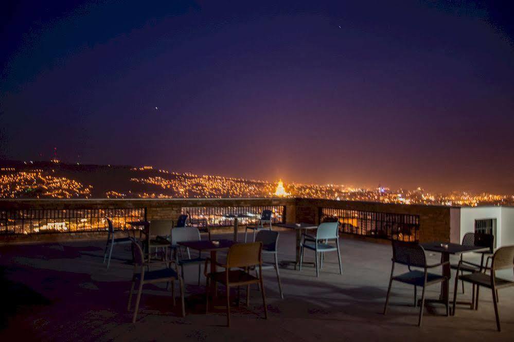 เดอะเทอร์เรซ บูติก โฮเทล Hotel Tbilisi ภายนอก รูปภาพ